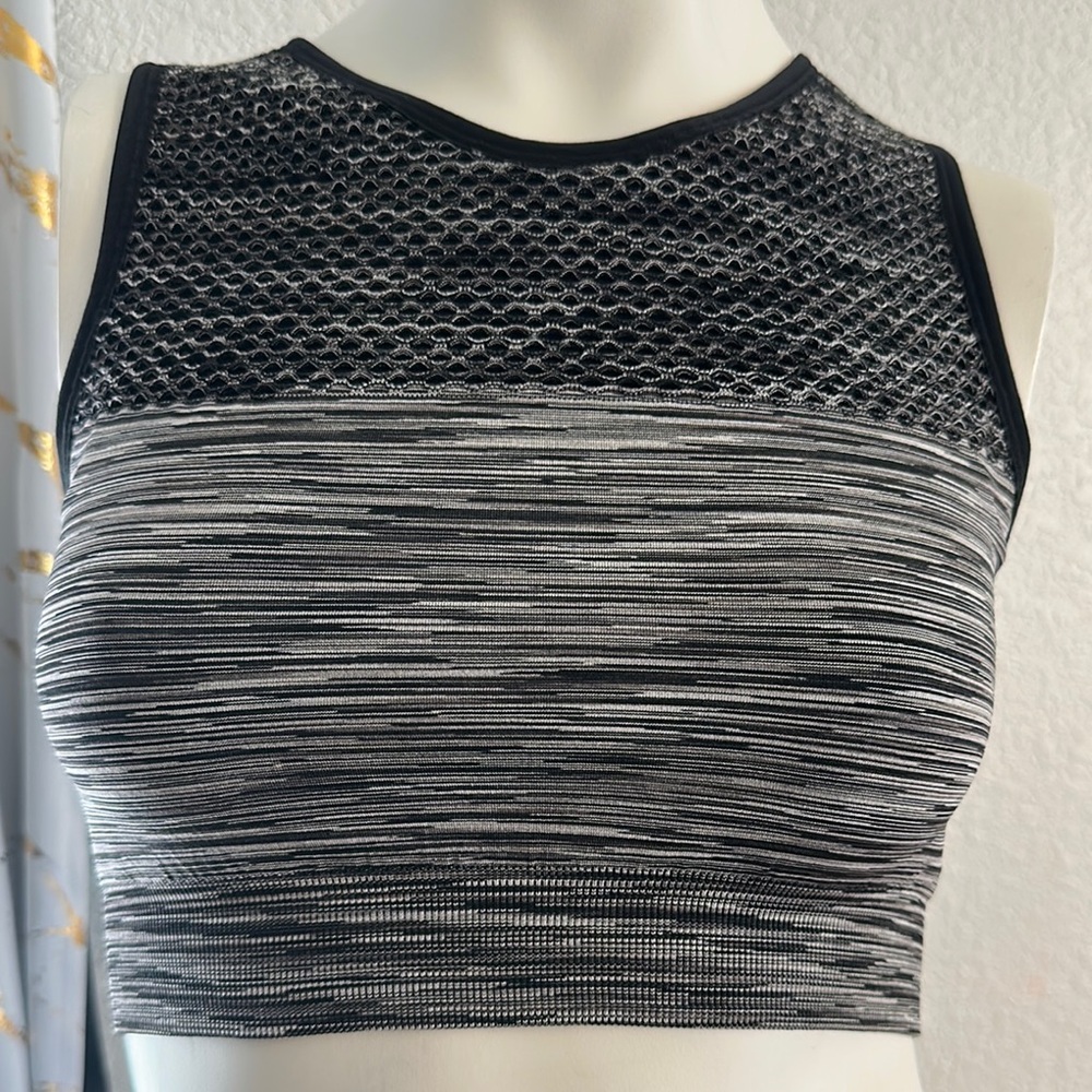 Black and Gray Fitted Sleeveless Tank Top